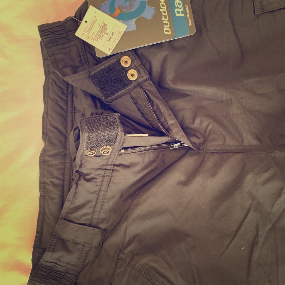 Snowboarding pants for women